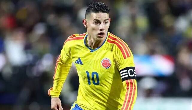 کاپیتانی که تیم ندارد!