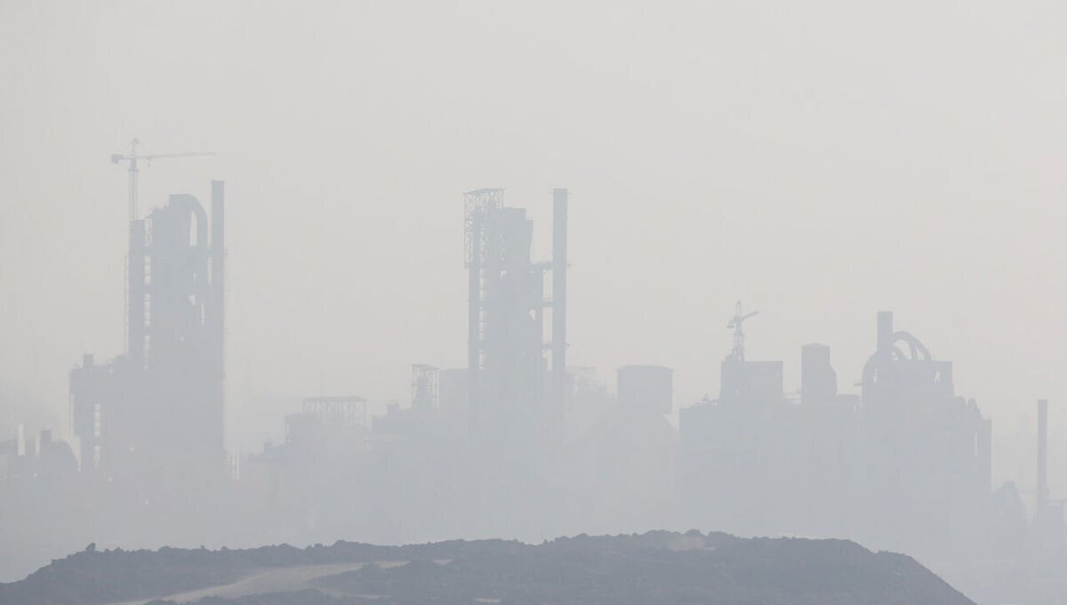 تنفس هوای آلوده در ۱۵ شهر خوزستان؛ 4 شهر در وضعیت قرمز