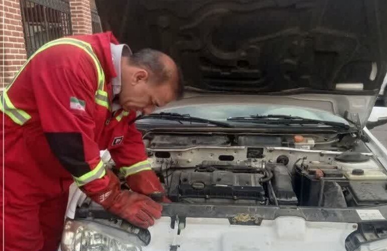 هشدار آتش نشانی سمنان درباره وجود حیوانات زیر خودرو