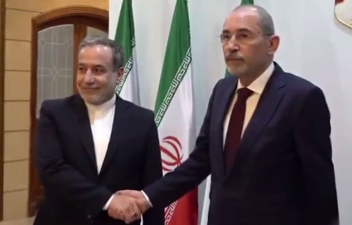 گفت‌وگوی تلفنی وزیر خارجه اردن با عراقچی 