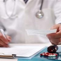 رابطه مالی میان پزشک و بیمار قطع شود / پوشش‌های بیمه‌ای افزایش یابد