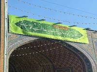 نصب کتیبههای نیمه شعبان در حرم مطهر رضوی