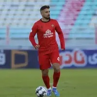 مدافع خارجی تراکتور: در ایران میمانم