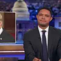 ترامپ مجری مراسم "جایزه امی" را هم تهدید به شکایت کرد؛ خودتو آماده کن "تِرِوِر نوآ"