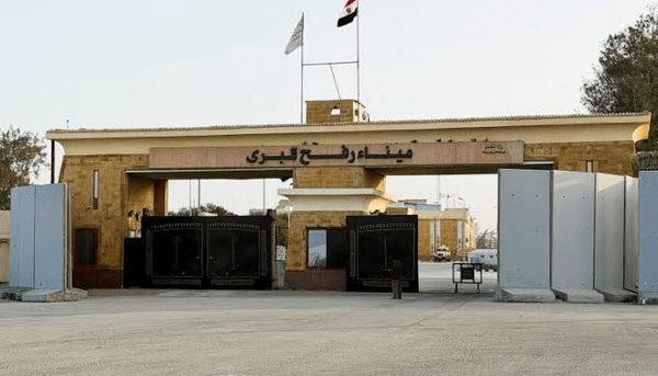 سنگاندازی جدید صهیونیستها در غزه؛ حماس: شروط اسرائیل مانع عبور مردم غزه از رفح است