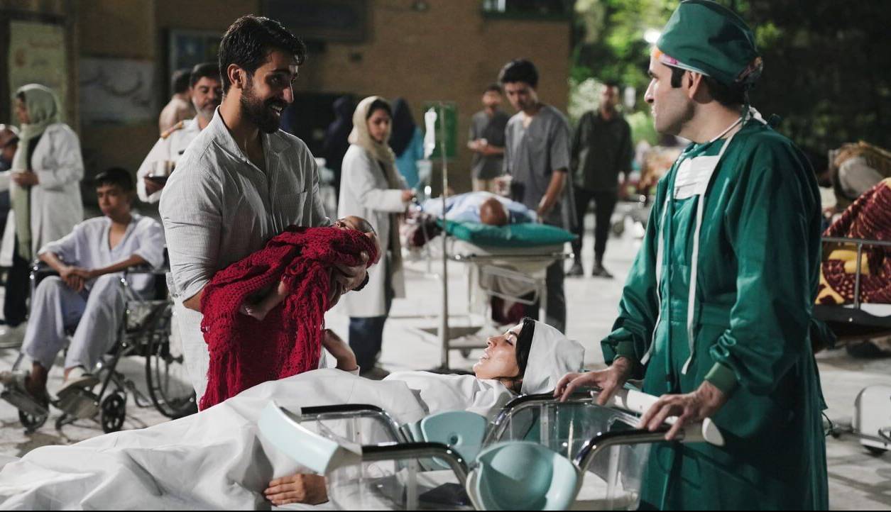 «نیم‌شب» به جای «سقف» به پردیس ملت می‌آید