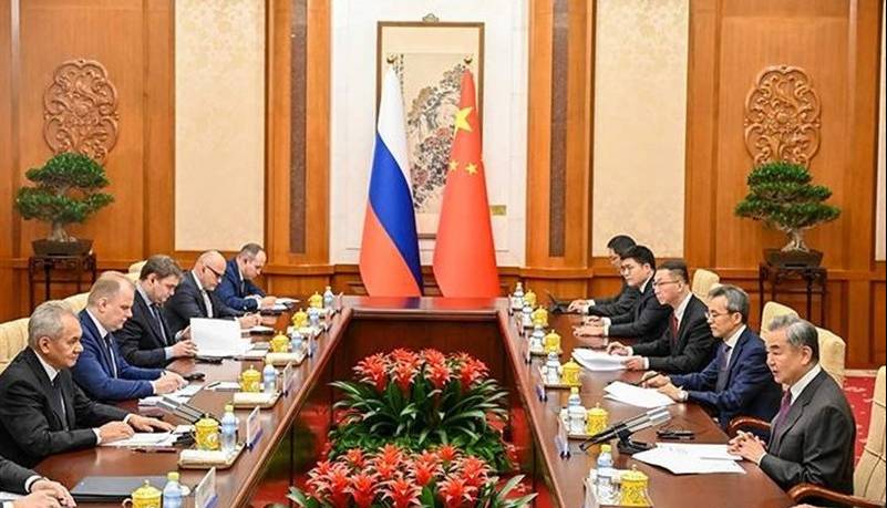 شویگو: غرب درصدد ایجاد اختلاف در روابط روسیه و چین است