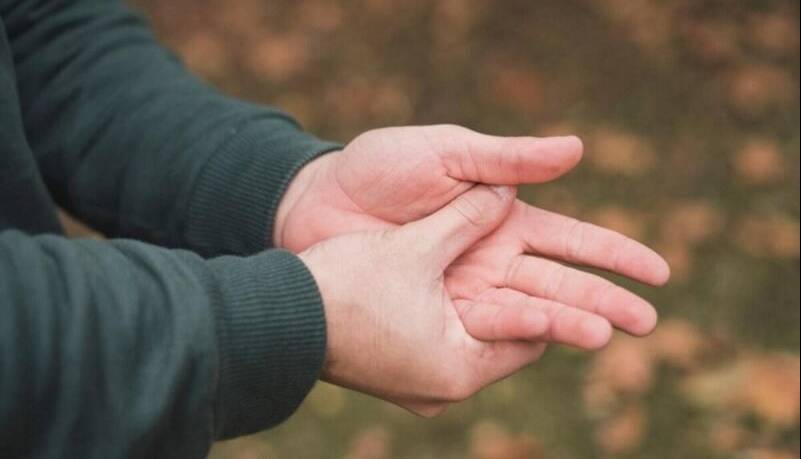 سرمای زمستان با دست و پا چه میکند؟