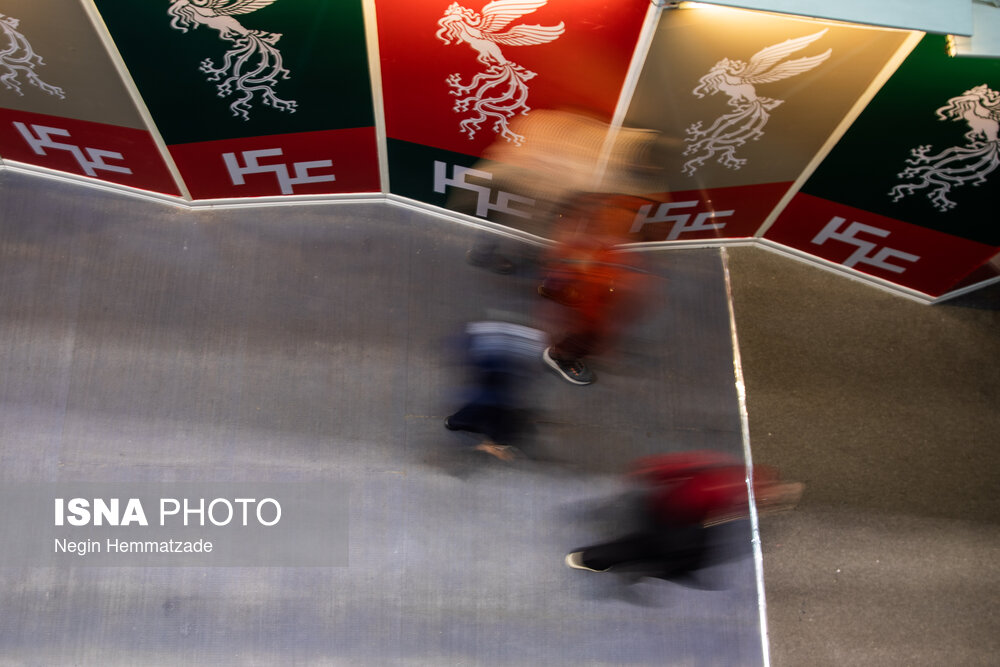 عکس/ حاشیه روز چهارم چهلوچهارمین جشنواره فیلم فجر