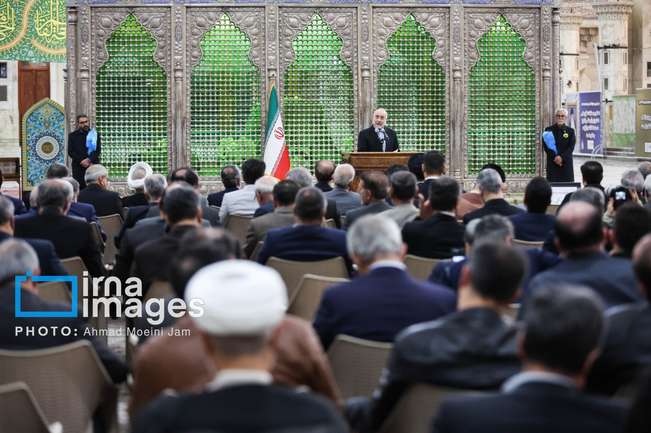 عکس/تجدید میثاق رییس و نمایندگان مجلس با آرمانهای امام راحل