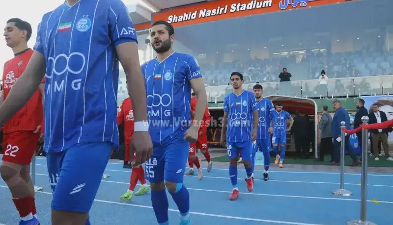 بازگشت عارف به ترکیب استقلال با بازوبند