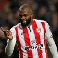 بزرگترین رقیب هالند تمدید کرد