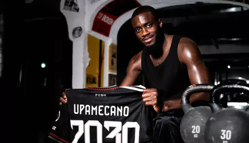 اوپامکانو با بایرن تمدید کرد