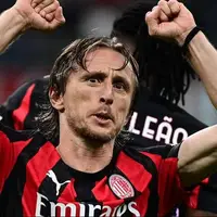 برتری میلان بر پیزا در شب اخراج رابیو