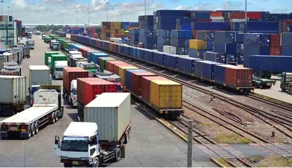 احداث راه جدید ورود ناوگان حمل و نقل از افغانستان به دوغارون