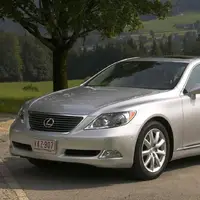 آپشن های جذاب «لکسوس LS» مدل 2007