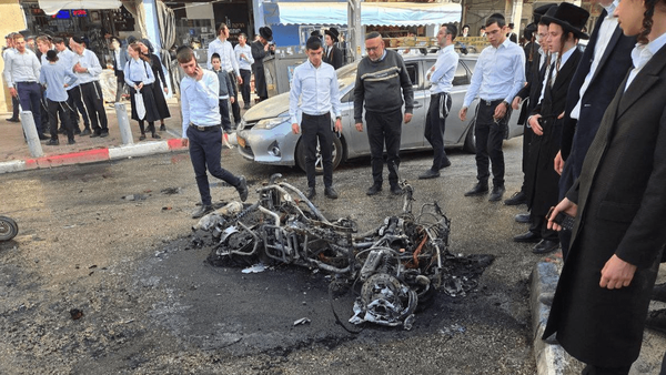 درگیری حریدیها با ارتش اسرائیل و نجات دو سرباز زن توسط پلیس صهیونیستها