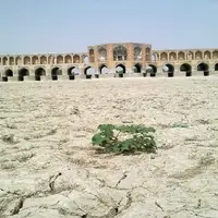 هشدار نماینده کشاورزان شرق اصفهان درباره پیامدهای ۲۵ سال خشکی زایندهرود