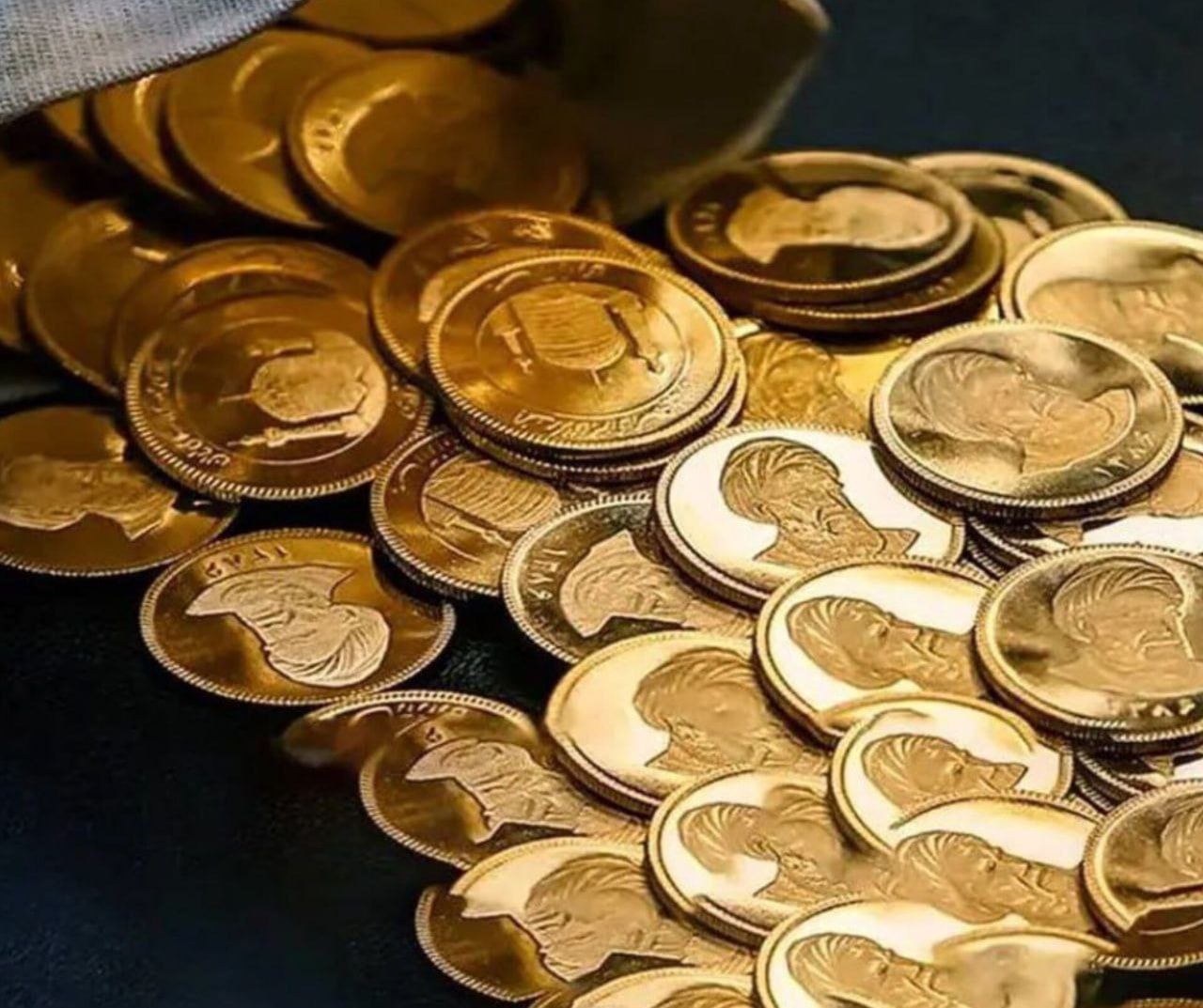 صعود قیمتها در بازار طلا و سکه؛ دلار افزایش یافت