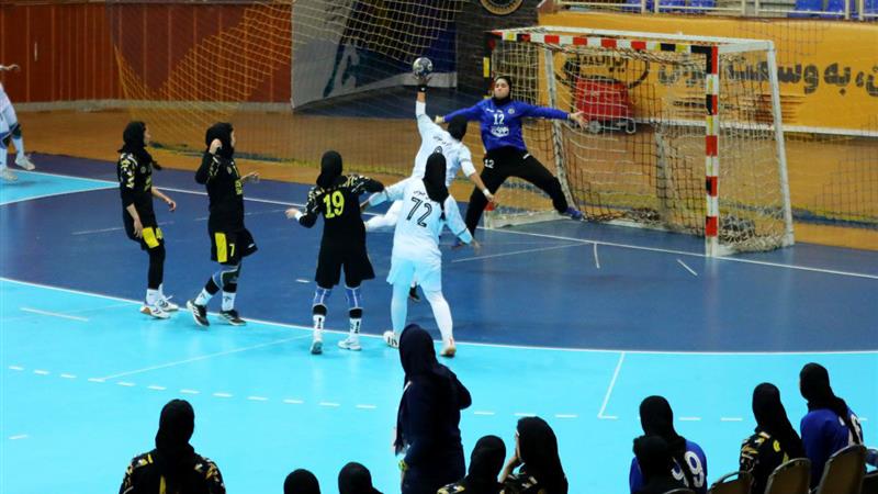 هفته یازدهم لیگ برتر هندبال بانوان؛ زاگرس کازرون مقابل صدرنشین سنگآهن بافق متوقف شد