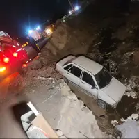 نجات یک خانواده چهارنفره از داخل کال در انتهای بلوار توس