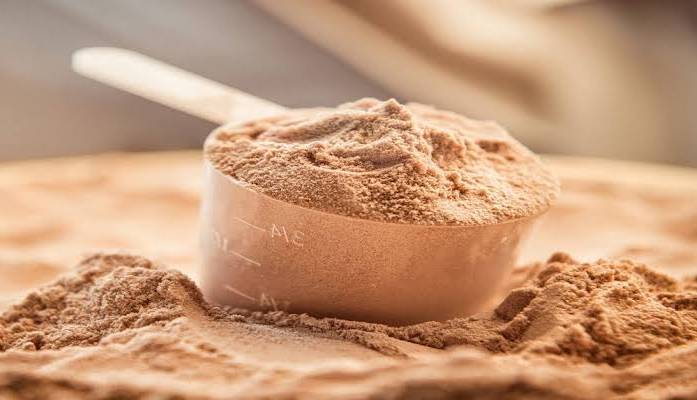 مزایا و عوارض مصرف روزانه پودر پروتئین