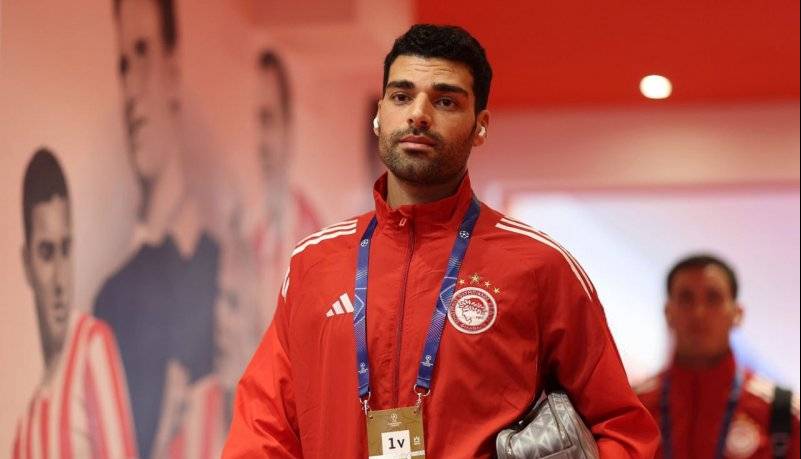 طارمی بدون توجه به جنجالها در زمین