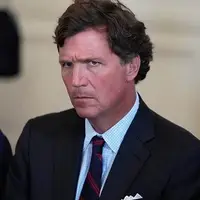 تاکر کارلسون: میترسیدم اسرائیل هواپیمای من را با پهپاد ایرانی اشتباه بگیرد!