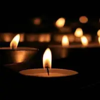 سرمقاله شرق/ آینهای در غبار