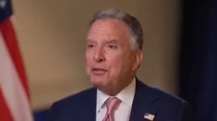 ویتکاف: ترامپ متعجب است که چرا ایرانیها با وجود تجهیزات گسترده ما در دریا همچنان تسلیم نشدهاند!