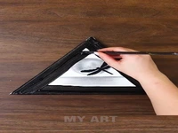 نقاشی یک سنجاقک تنها