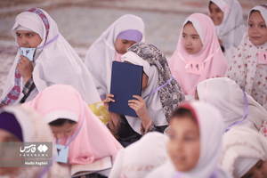 عکس/ مهمانی فرشتههای روزه اولی در حرم رضوی