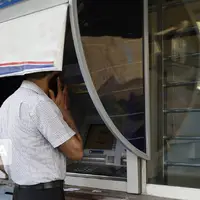 وقتی تقاضای اسکناس بالا میرود؛ خرید و فروش پول نقد در کردستان