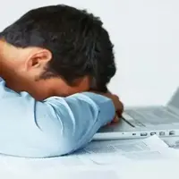 چرا همیشه احساس خستگی میکنیم؟