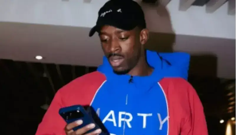 ژست عثمان دمبله با کاپشن معروف بازیگر هالیوودی!