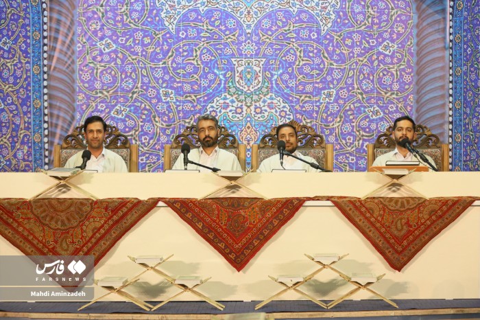 جمعخوانی قرآن کریم در حسینیه ثارالله کرمان