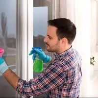 خانهتکانی ایمن؛ مراقب کمر و زانو باشید