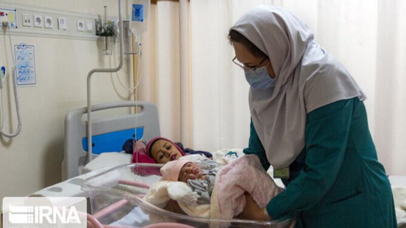 مقام وزارت بهداشت: جمعیت کشور سالانه هفت درصد کاهش مییابد