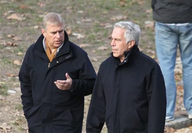 اپستین از پایگاه نیروی هوایی انگلیس برای قاچاق جنسی استفاده کرده است!