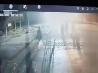 یک بمبگذار انتحاری طالبان خود را در ایست بازرسی پاکستانی منفجر کرد