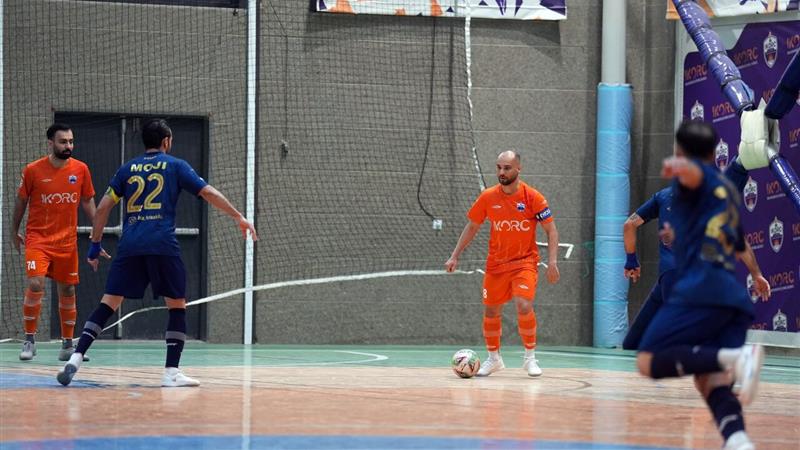 حسرت برد نمایندگان مرکزی در هفته بیست و پنجم لیگ برتر فوتسال کشور