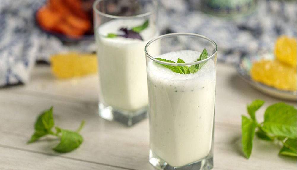 دوغ کم نمک بدون گاز، بهترین جایگزین برای نوشابه