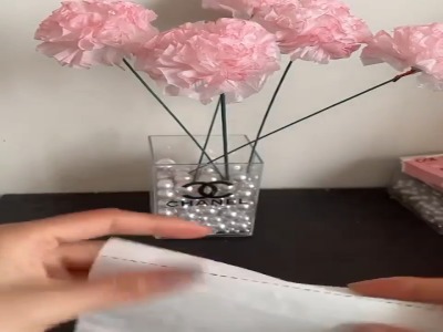 ساخت گل فقط با دستمال کاغذی! کی میتونه سریعتر بسازه؟