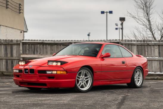 وقتی لوکس بودن فقط به نمایشگرهای بیشتر نبود؛ BMW 850CSi افسانهای!