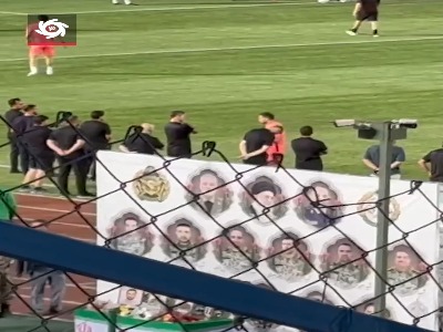 تشویق یک صدای ارونوف از سوی هواداران پرسپولیس