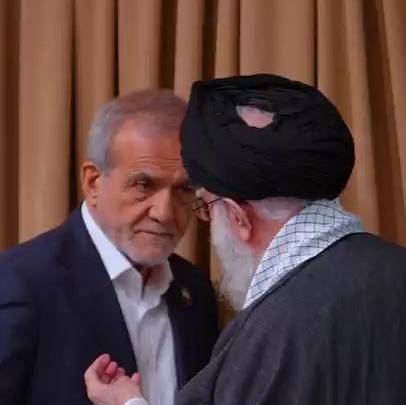 پنجره متفاوتی به دیدار سال گذشته رئیس‌جمهور و هیأت وزیران با رهبر شهید انقلاب