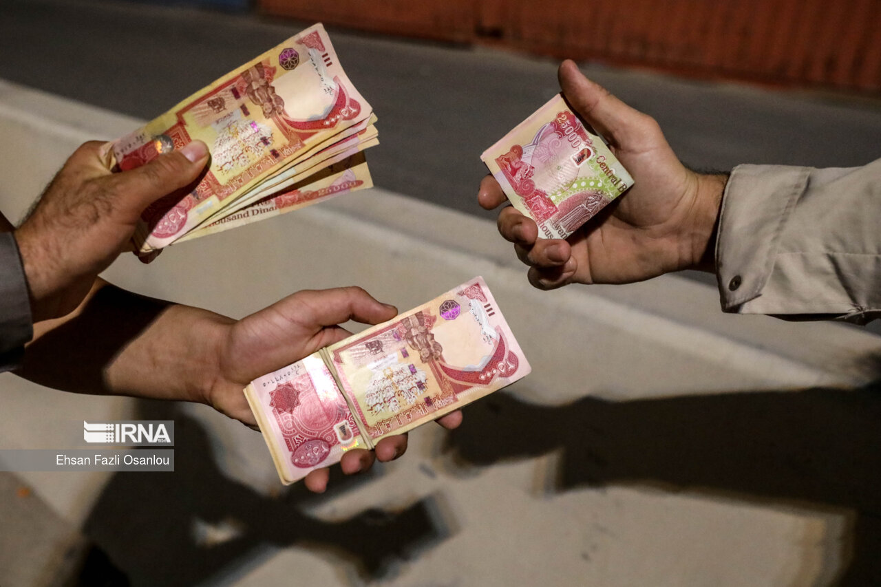 اعضای باند جعل دینار در ایلام دستگیر شدند