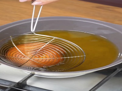 دیگه پیراشکی رو از بیرون نخر