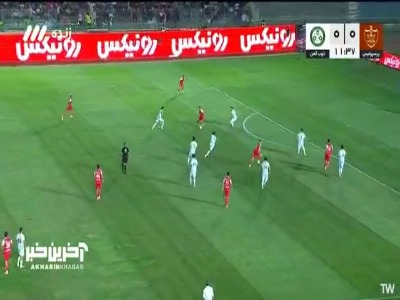 ضربه خطرناک اورنوف از کنار دروازه ذوب آهن به بیرون رفت