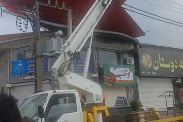 طوفان به ۲۰ واحد مسکن در نکا خسارت زد